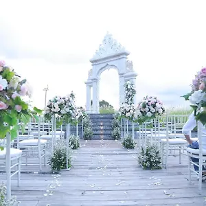 Villa Giri Bhagawan & 